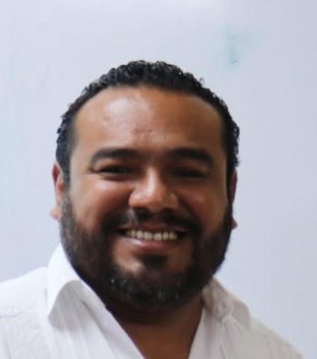 Dr. Ramón Román Doval